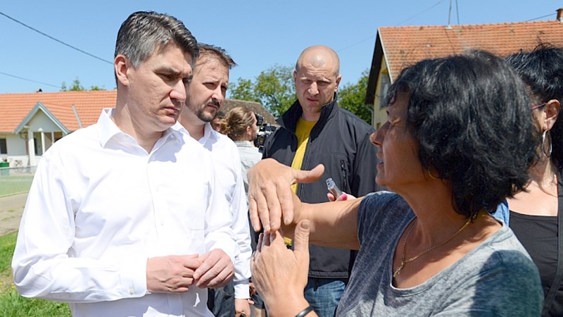 Predsjednik Vlade Zoran Milanović u Gunji: Sve što bude trebalo biti sagrađeno nanovo, bit će gotovo do zime